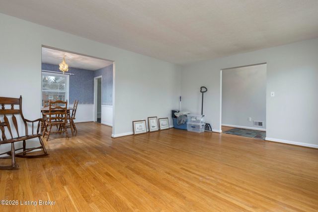 2611 Welsford Way, Louisville, KY 40242