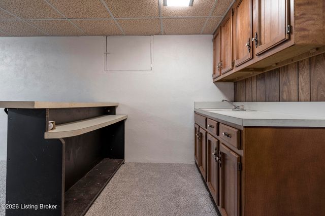 2611 Welsford Way, Louisville, KY 40242