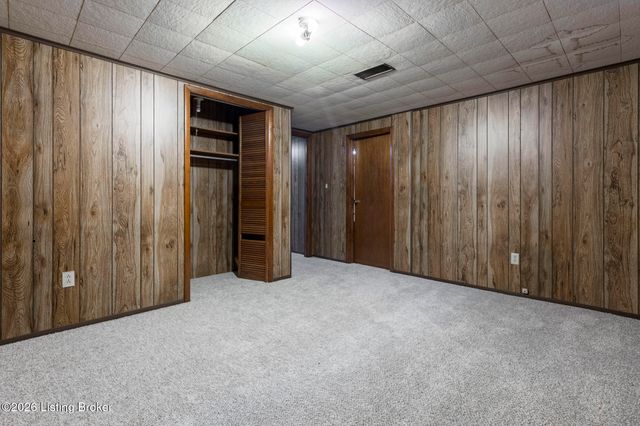 2611 Welsford Way, Louisville, KY 40242