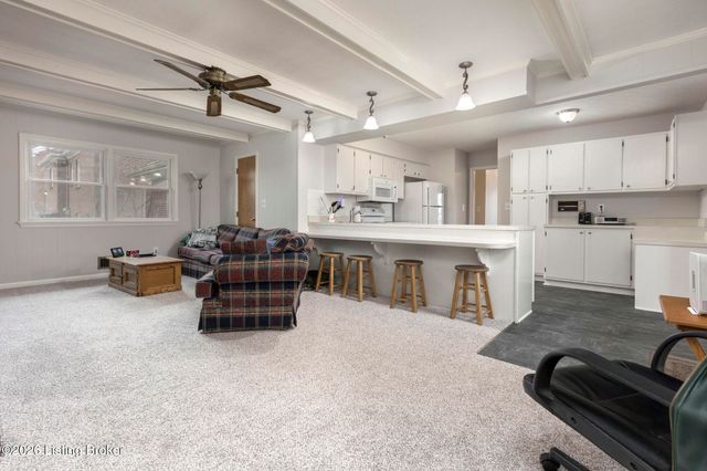 2611 Welsford Way, Louisville, KY 40242