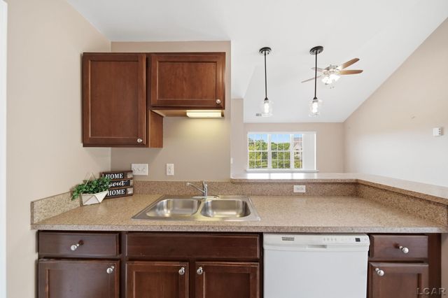 1241 Addington Lane, Ann Arbor, MI 48108