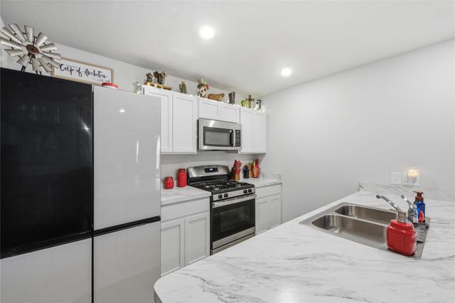 83 Road 51028, Cleveland, TX 77327