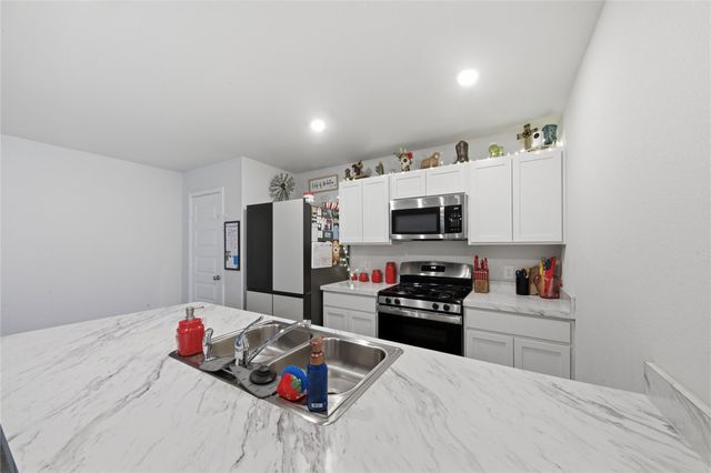 83 Road 51028, Cleveland, TX 77327