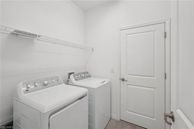 2445 Orchard ST, Naples, FL 34120