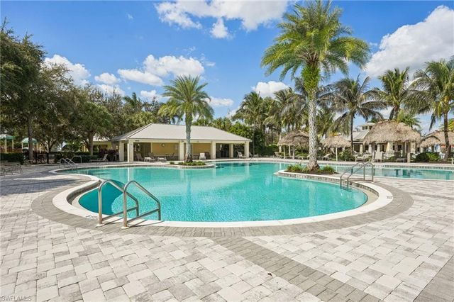 2445 Orchard ST, Naples, FL 34120