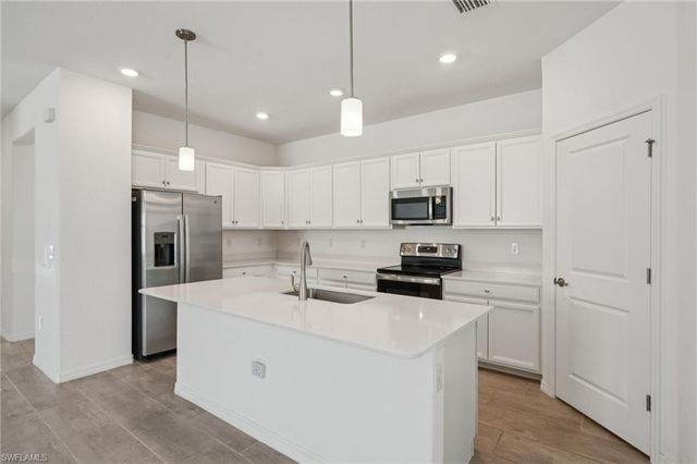 2445 Orchard ST, Naples, FL 34120