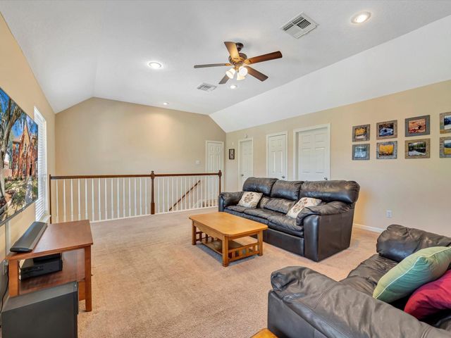 714 Crestwood Drive, El Lago, TX 77586