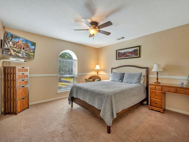 714 Crestwood Drive, El Lago, TX 77586