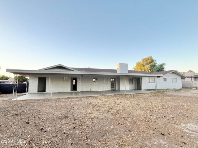 5527 W MORTEN Avenue, Glendale, AZ 85301