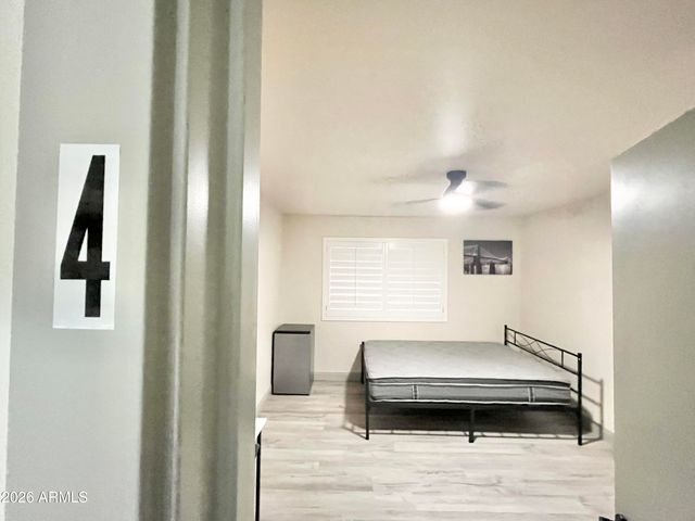 5527 W MORTEN Avenue, Glendale, AZ 85301