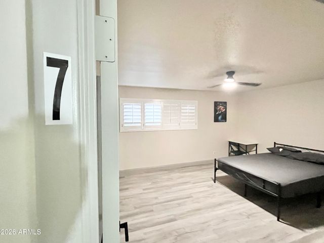 5527 W MORTEN Avenue, Glendale, AZ 85301