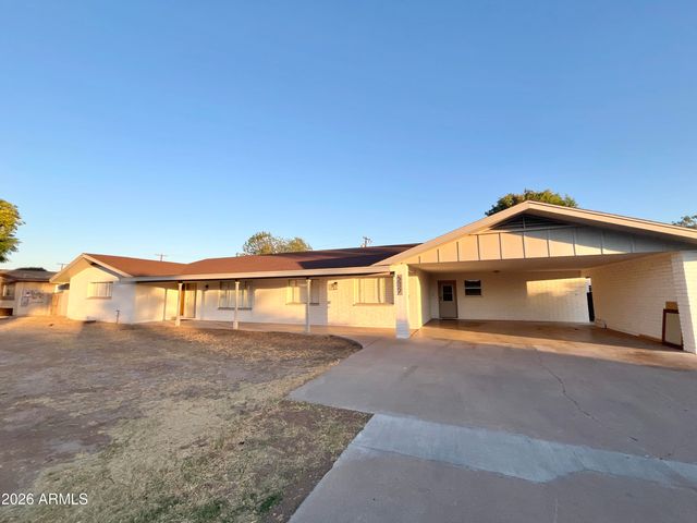 5527 W MORTEN Avenue, Glendale, AZ 85301