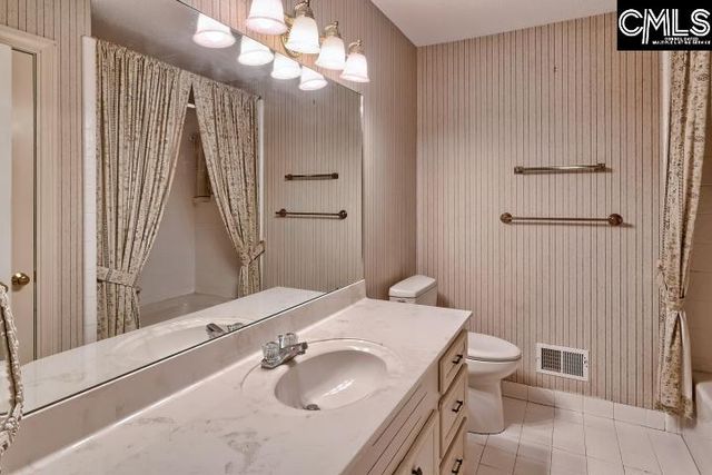 345 Pond View Lane, Lexington, SC 29072