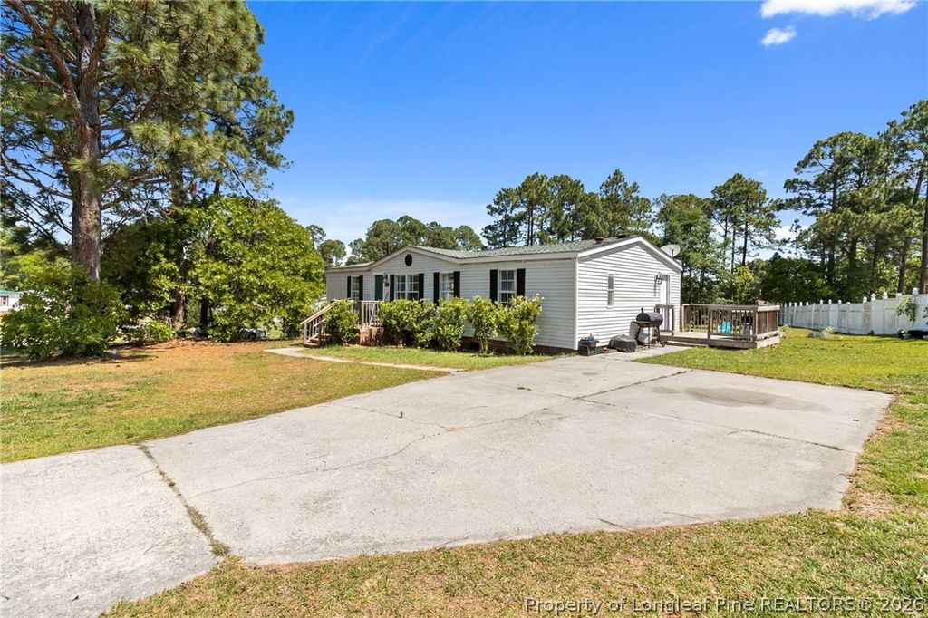 93 Castle Wood, Sanford, NC 27332 — photo 2