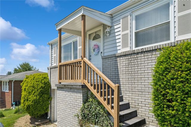 13479 Louise Dr, North Huntingdon, PA 15642
