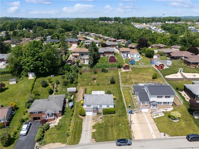 13479 Louise Dr, North Huntingdon, PA 15642