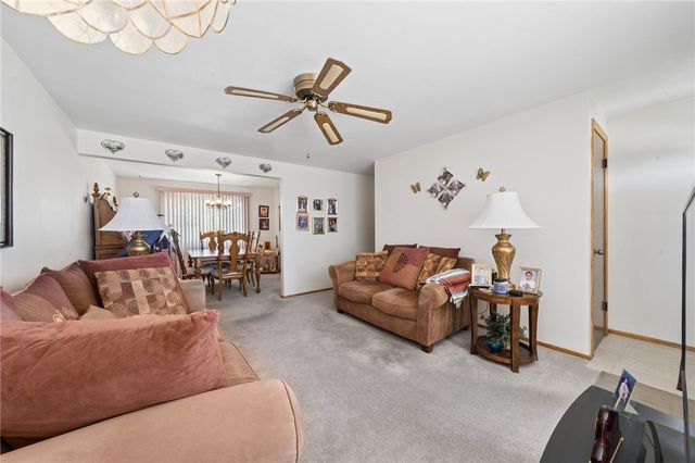 13479 Louise Dr, North Huntingdon, PA 15642