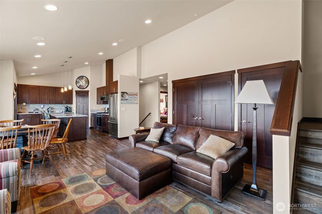 2968 Tillicum Beach Drive, Camano Island, WA 98282