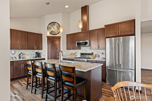 2968 Tillicum Beach Drive, Camano Island, WA 98282