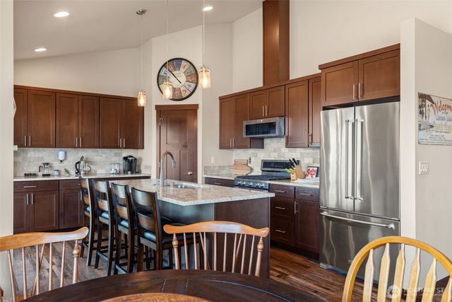 2968 Tillicum Beach Drive, Camano Island, WA 98282