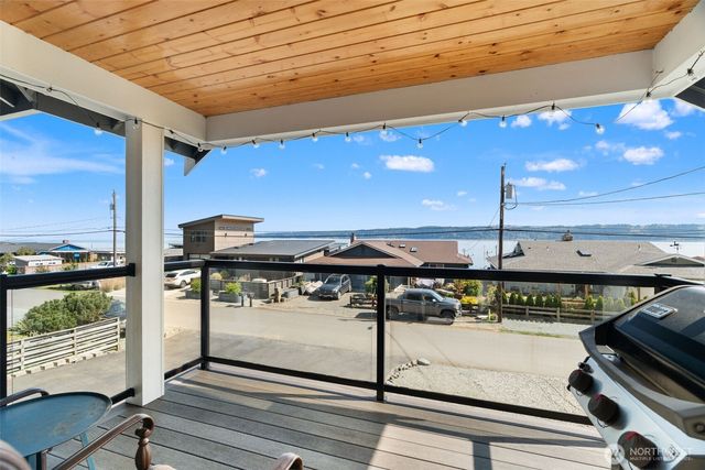 2968 Tillicum Beach Drive, Camano Island, WA 98282