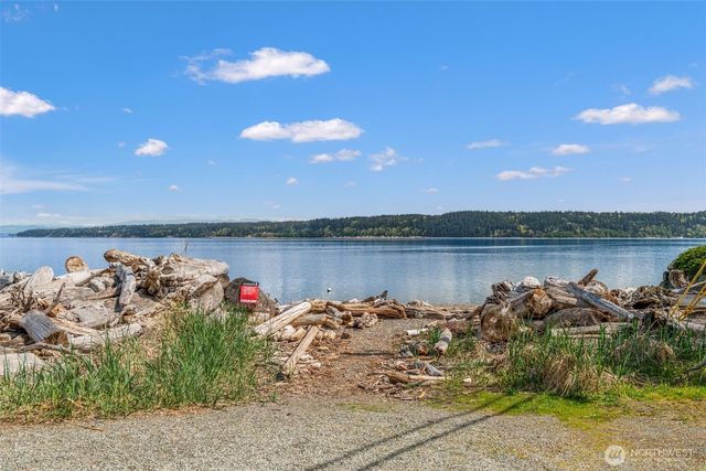 2968 Tillicum Beach Drive, Camano Island, WA 98282