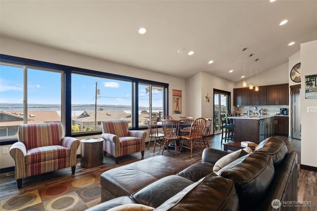 2968 Tillicum Beach Drive, Camano Island, WA 98282