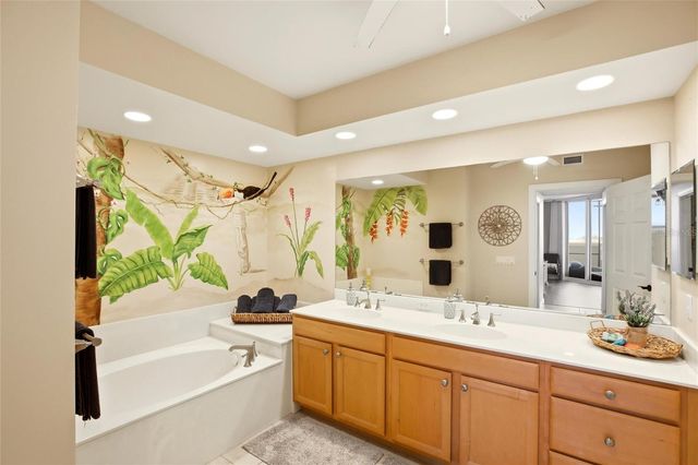 3313 SUNSET KEY CIRCLE 105, Punta Gorda, FL 33955