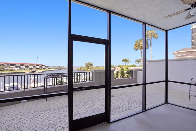 3313 SUNSET KEY CIRCLE 105, Punta Gorda, FL 33955