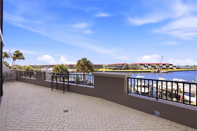 3313 SUNSET KEY CIRCLE 105, Punta Gorda, FL 33955