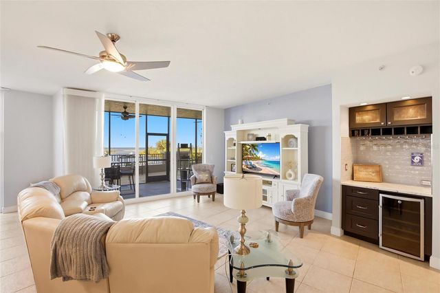 3313 SUNSET KEY CIRCLE 105, Punta Gorda, FL 33955