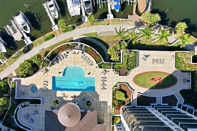 3313 SUNSET KEY CIRCLE 105, Punta Gorda, FL 33955