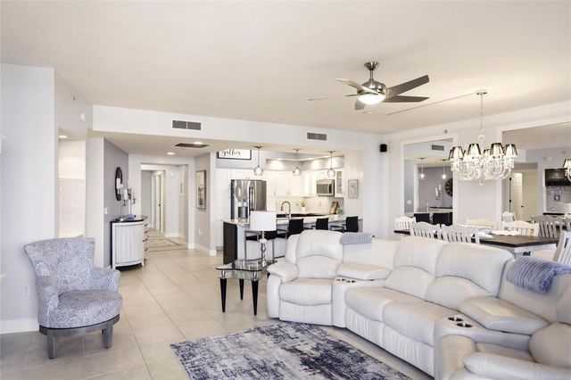 3313 SUNSET KEY CIRCLE 105, Punta Gorda, FL 33955