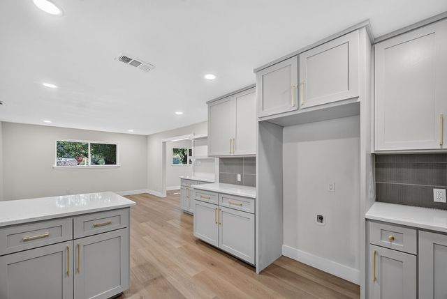 4750 Cockrell Avenue, Fort Worth, TX 76133