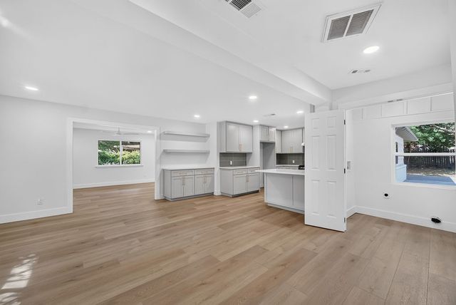 4750 Cockrell Avenue, Fort Worth, TX 76133