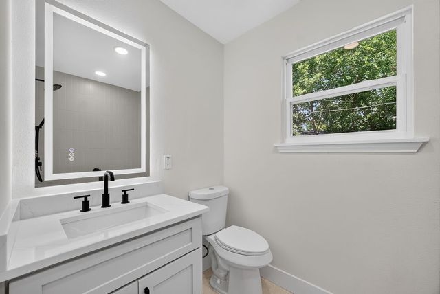 4750 Cockrell Avenue, Fort Worth, TX 76133