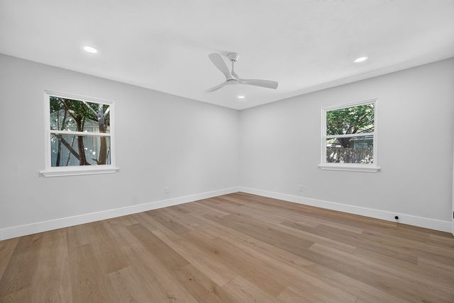4750 Cockrell Avenue, Fort Worth, TX 76133