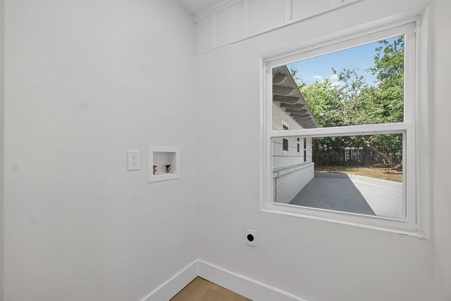 4750 Cockrell Avenue, Fort Worth, TX 76133