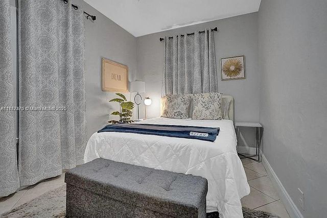 8900 Harding Ave, Surfside, FL 33154