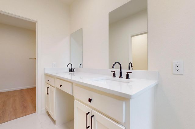 168 RS COUNTY 2372 Road, Alba, TX 75410