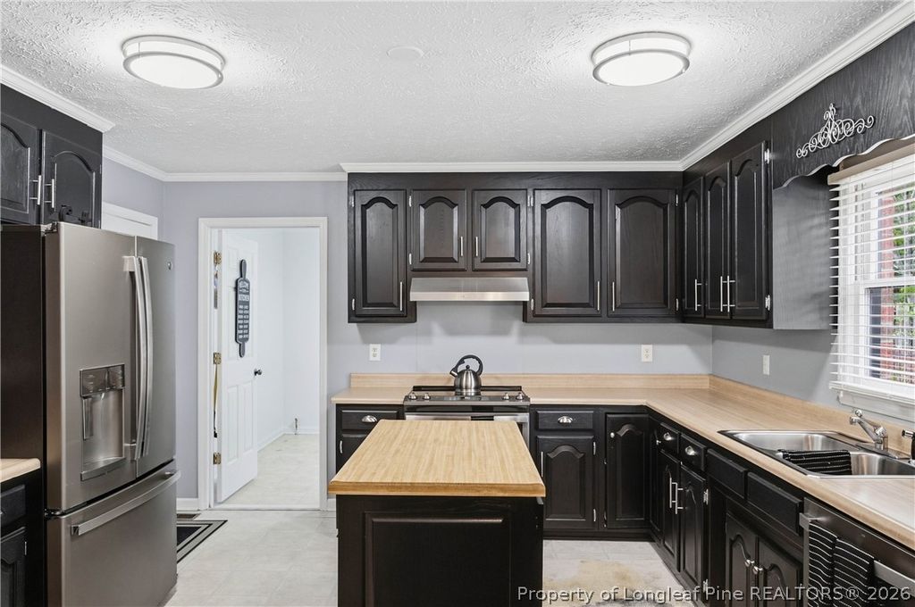 209 E Lochhaven Drive, Fayetteville, NC 28314 — photo 23