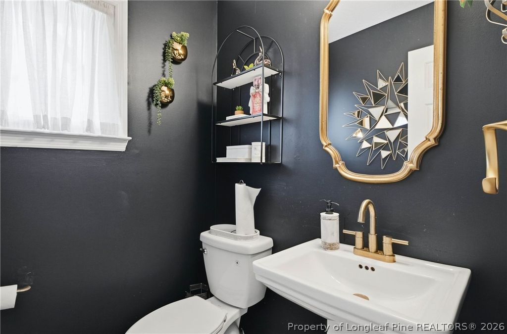 209 E Lochhaven Drive, Fayetteville, NC 28314 — photo 26
