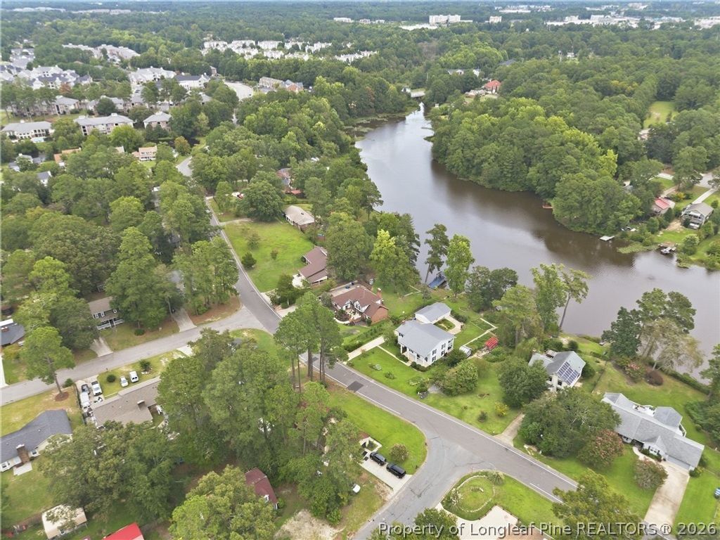 209 E Lochhaven Drive, Fayetteville, NC 28314 — photo 50