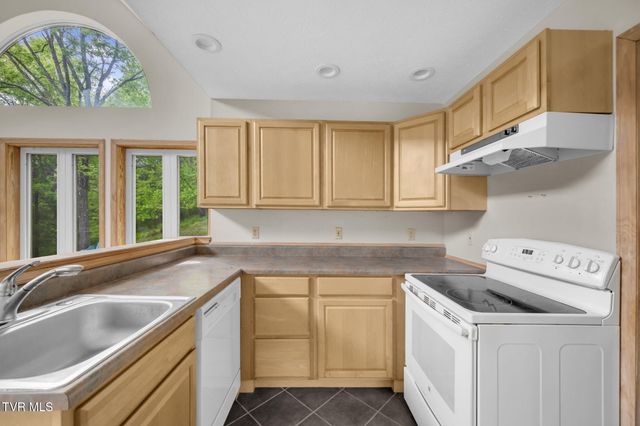 115 Lonesome Pine Trail, Butler, TN 37640