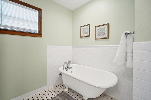 416 SUNSET DRIVE, Venice, FL 34285