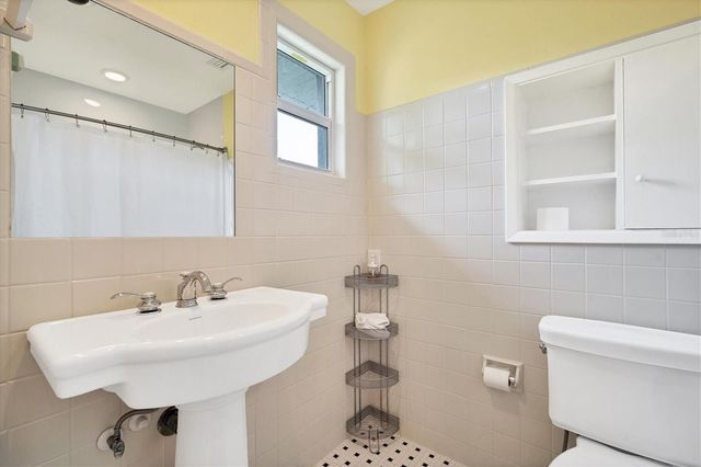 416 SUNSET DRIVE, Venice, FL 34285