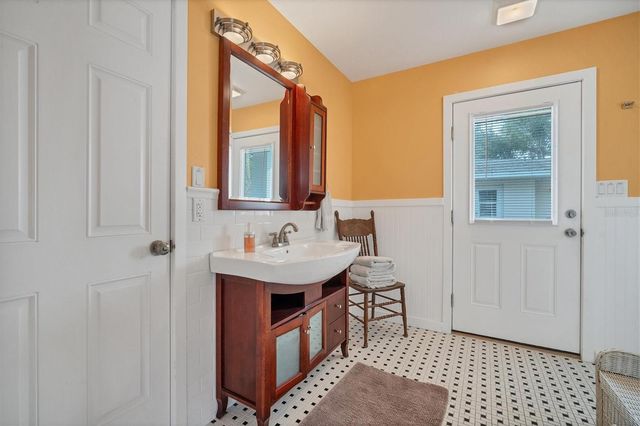 416 SUNSET DRIVE, Venice, FL 34285
