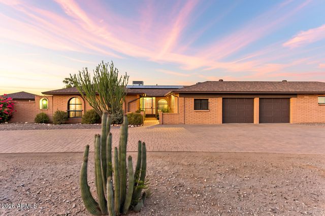 9607 N 40TH Street, Phoenix, AZ 85028