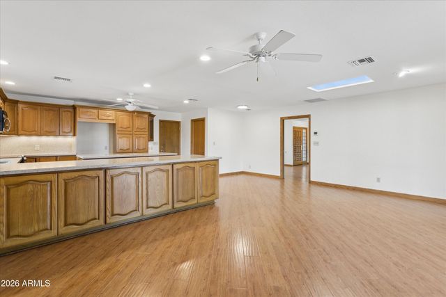 9607 N 40TH Street, Phoenix, AZ 85028