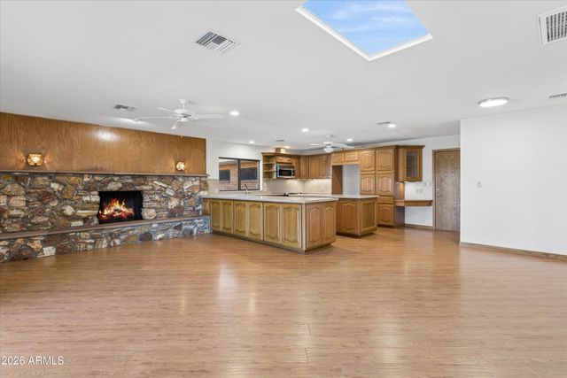 9607 N 40TH Street, Phoenix, AZ 85028